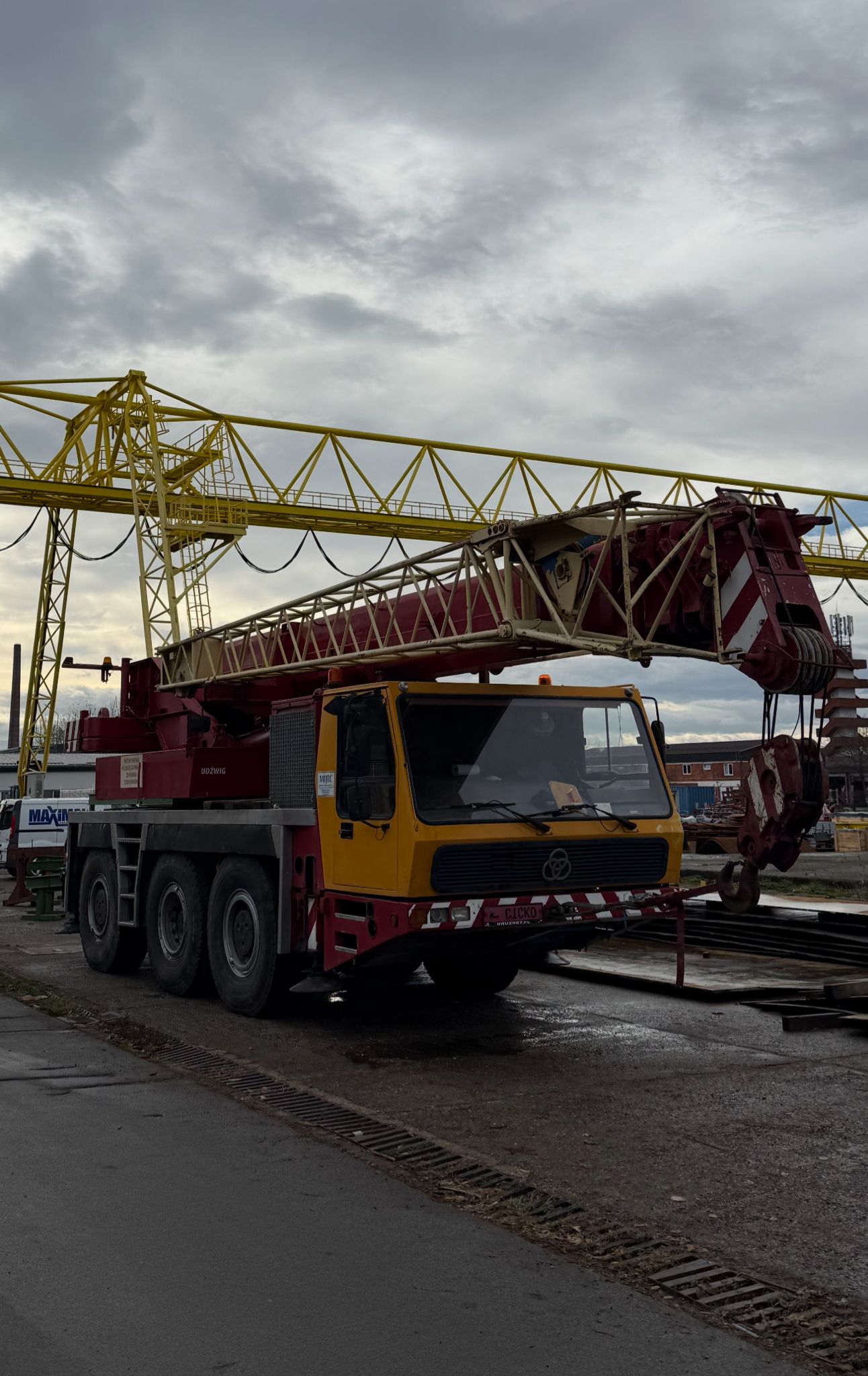 Mobilna dizalica 50 t